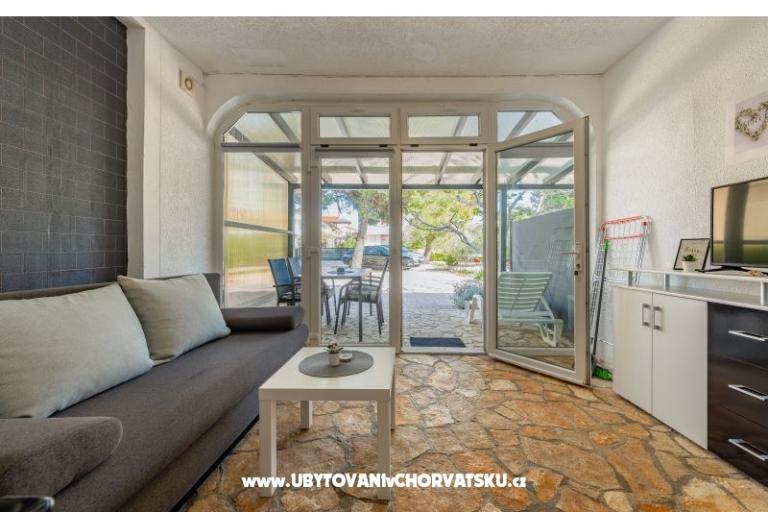 Apartments Villa Agape Vir – photo 19
