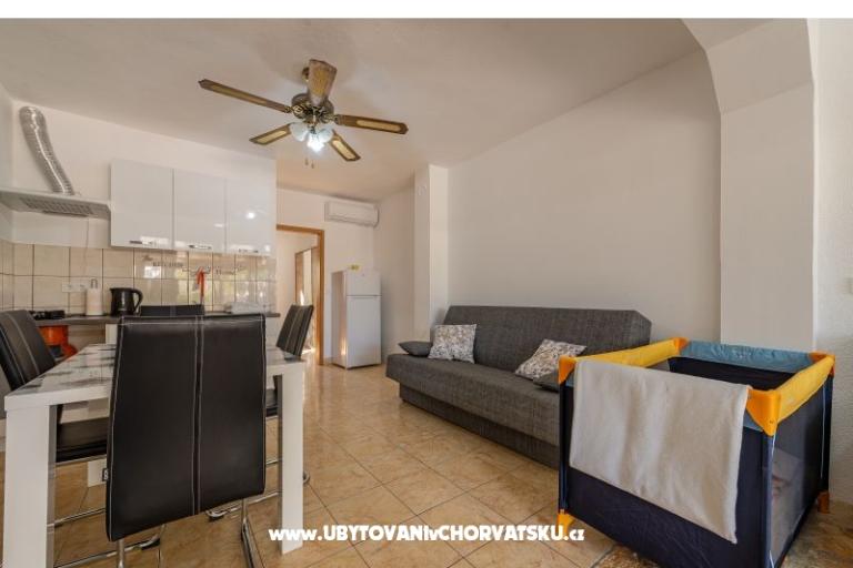 Apartments Villa Agape Vir – photo 22
