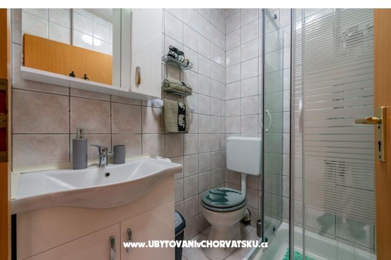 Apartments Villa Agape Vir – photo 37