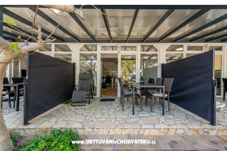 Apartments Villa Agape Vir – photo 9