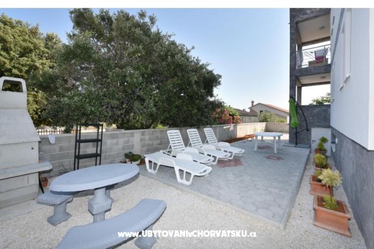 Crowonder Luxury Vir – photo 7