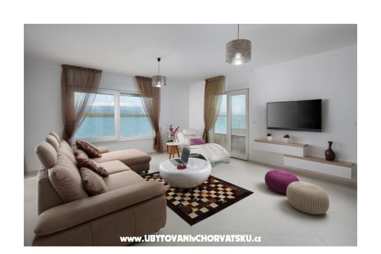 Villa Vista Royal – photo 6