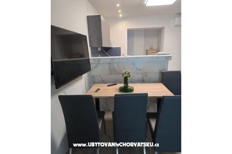 Sunset Paradise Apartments Vir – photo 31