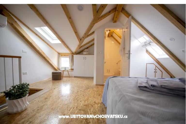 Apartment AndriNa  Vis – photo 13