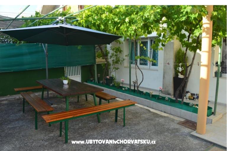 Apartment Garden – photo 3