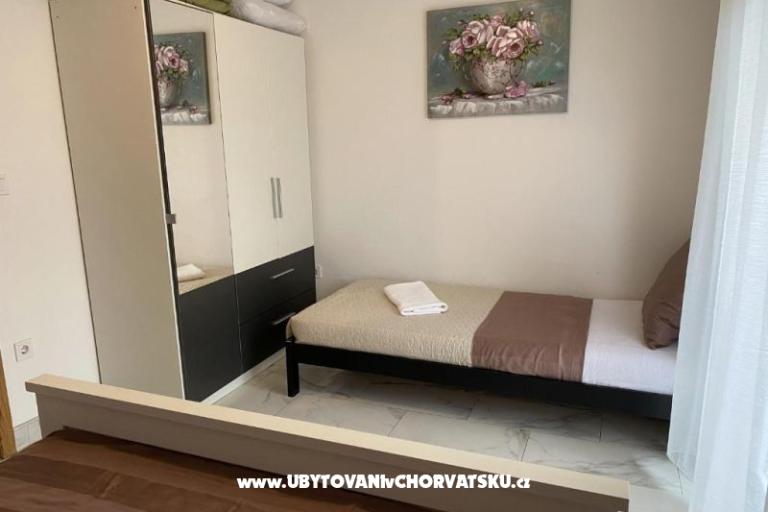 Apartment Lena – photo 10