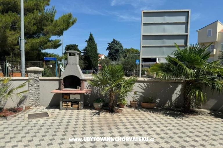 Apartment Lena – photo 2