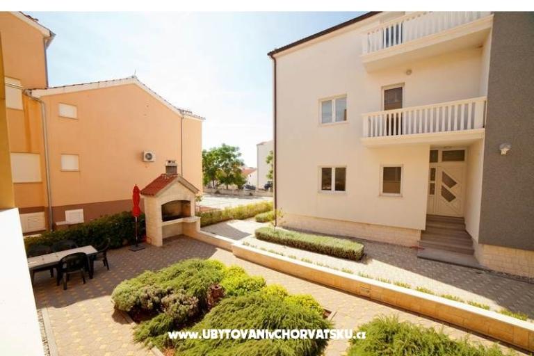 Apartments Iris – photo 7