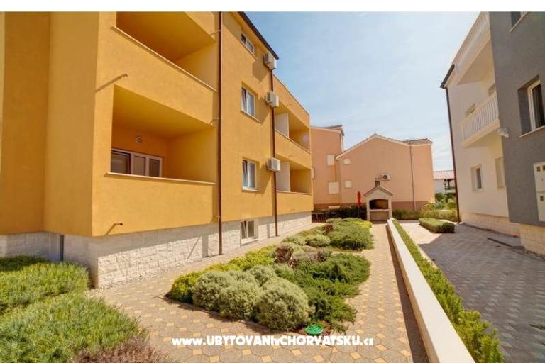 Apartments Iris – photo 2