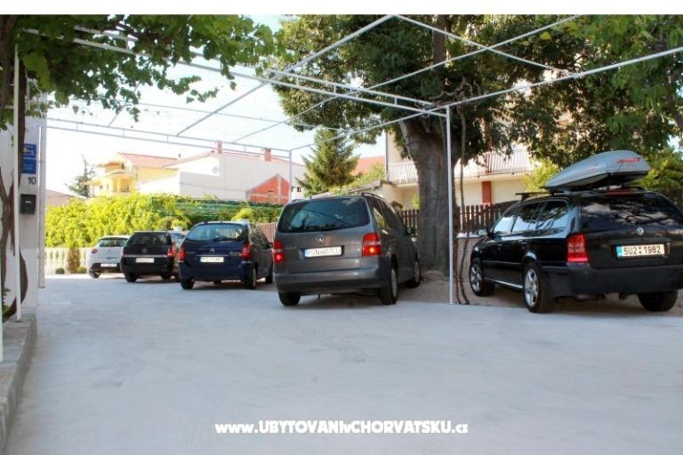Apartments Juricev 100m to the beach – photo 2