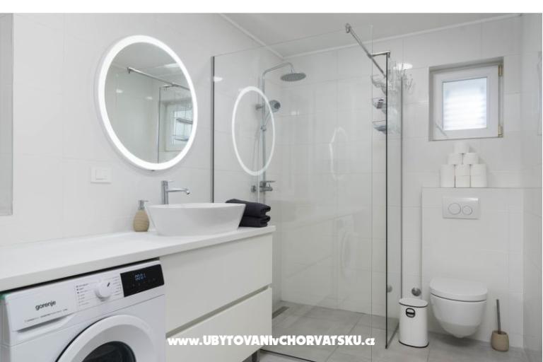 Jakaa Apartment Srima – photo 25