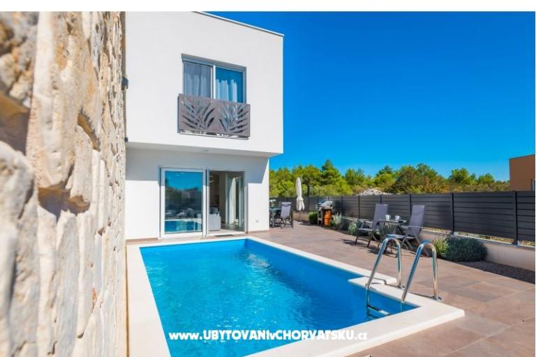 Katrya Luxury Villa – photo 2