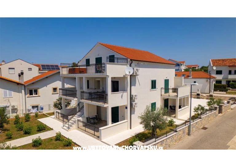 Vila Lucich  – photo 3