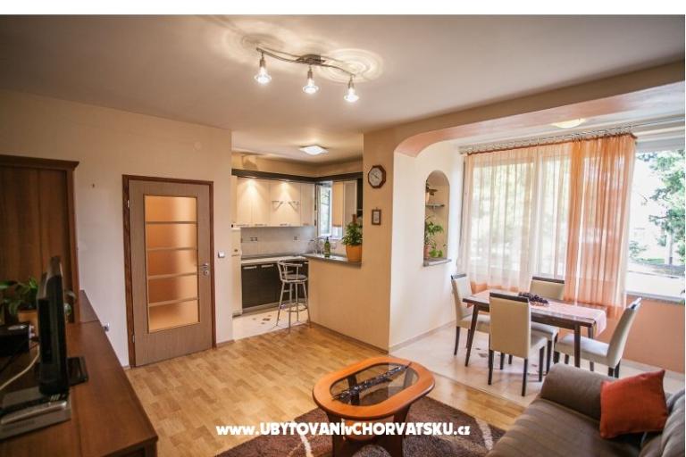 Apartment Tina 10 m. beach – photo 4