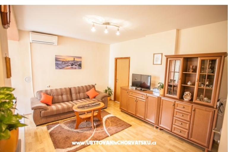 Apartment Tina 10 m. beach – photo 7