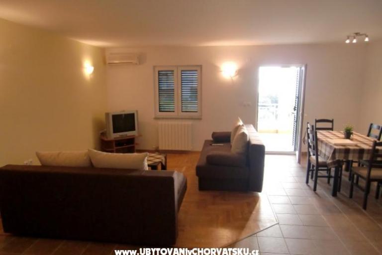 Apartments Čirjak – photo 2
