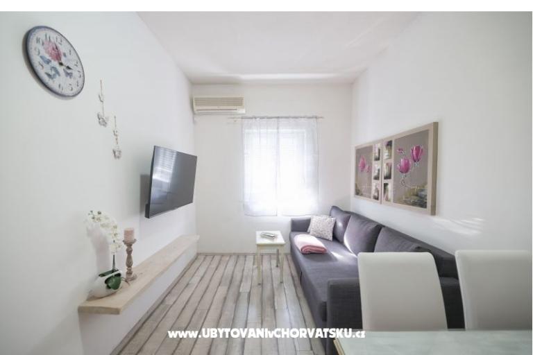 Apartments Floresita – photo 13