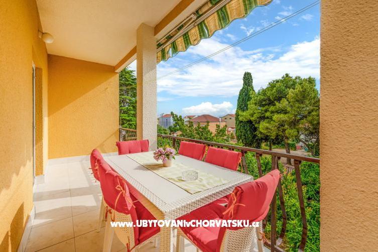 Apartments Lara – photo 4