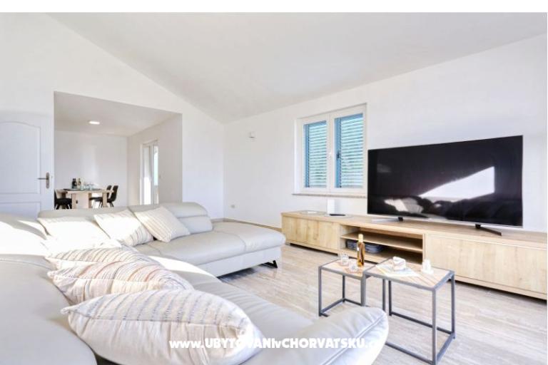 Holiday Home Victoria  – photo 10