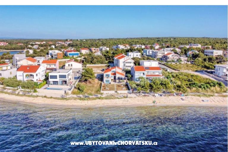 Holiday Home Victoria  – photo 4